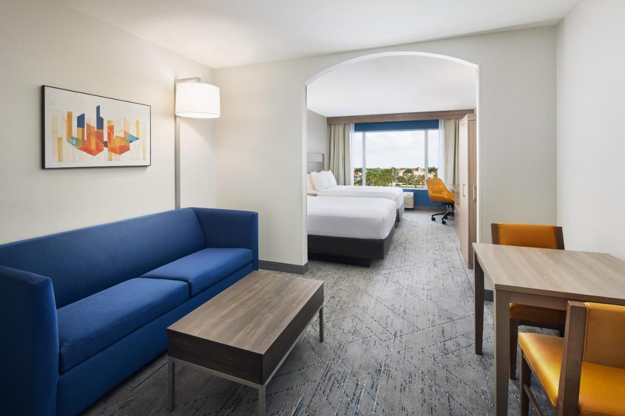 Holiday Inn Express Hotel & Suites Port St. Lucie West By Ihg Bagian luar foto